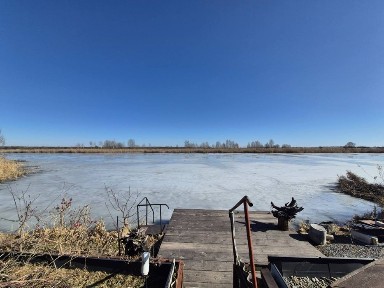 Будинок з виходом на воду