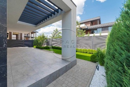 Продаж 5-кімнатного будинку 348 м² Голосіївський район, Київ.
