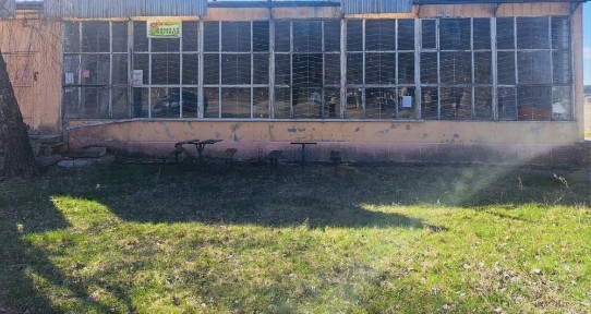 Продаж комерційного приміщення в с. Золотолин