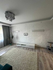 Продається 3-х кімнатна квартира пр-кт Незалежності