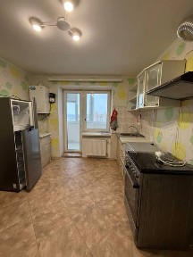 Продам 1-кімнатну квартиру в центрі