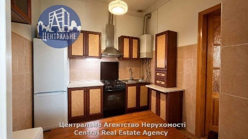 Продаж 3-кімнатної квартири в районі університету ім. Ю. Федьковича