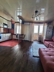 Продаж 2-х кімнатної просторої квартири, пров. Січовий. Готові розглянути держпрограми.