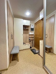 Продам затишну 2к квартиру з ремонтом та газовою автономкою