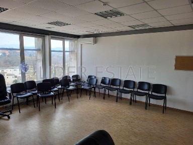 Оренда нежитлового приміщення 35 м² в Ужгороді