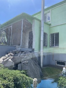 Продам житловий будинок з господарськими будівлями та спорудами