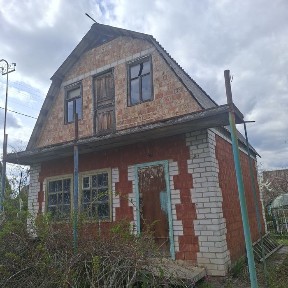 Продам дачний будинок