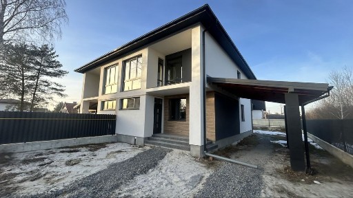 Продаж чудового котеджу у с. Рясне -Руська, від власника.