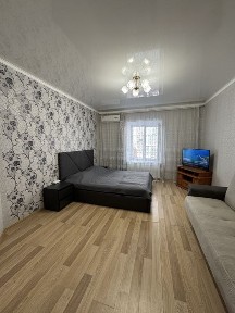 З 27.07 1к кв центр Олександрівський проспект