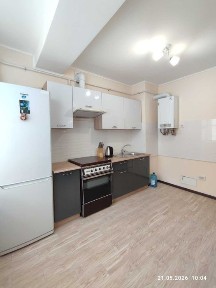 Продається 3 кімнатна новобудова з ремонтом.