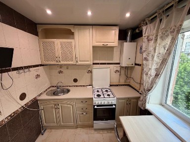 Продам 1к квартиру Поля Кирова верх Парк Писаржевского Гавриленко ( Школьная )