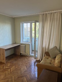 Продаж 2-х кімнатної вул. Василенка 25