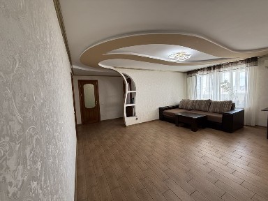 Продам 3 кімнатну квартиру район 4 школи