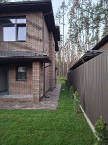 11 км до метро. Асфальт. Вихід у ліс