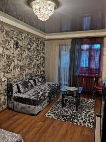Люкс квартира в центре, студия 2к, Смарт ТВ, на Гагарина, две кровати
