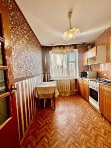 2-кім. квартира у Луцьку на Київському майдані