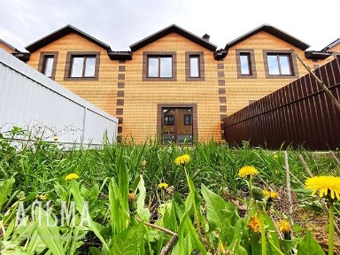 Продаж 2 поверхового таунхауса з ділянкою на 2 сотки, 103.9 кв. м, 3 кімнати, на пров. Весняний • ID 31370529