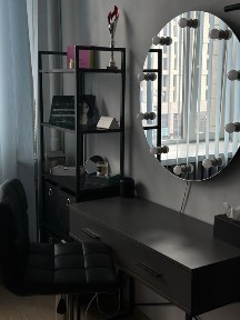 Кабінет оренда кушетки/візажного столу завжди є світло! Центр міста