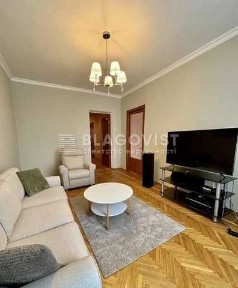 Продаж квартири Вишгородська, 56/2, Сталінка, Газ, Ремонт без %