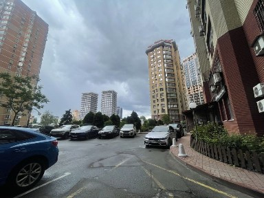Продаж 3к квартири 178 м2, біля м Печерська ЖК Митець.