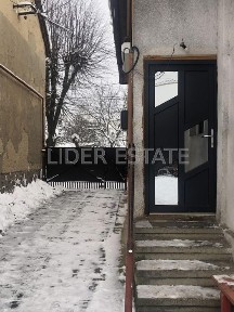 Продаж Будиноку в Мукачево ( дворова система)