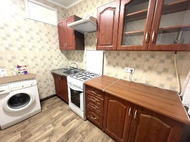 Продам 1 комнатную квартиру, Щорса, 130. Черемушки