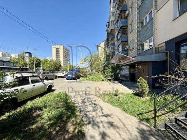 Продажа 3-комнатной квартиры 69 м², Голосеевский просп., 25
