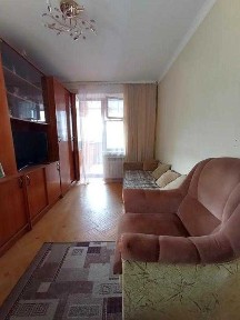 Продам 3 комнатную квартиру метро Защитников Украины, кирпичный дом