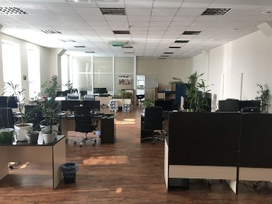 Офіси з автоном. електропостачанням і бомбосховищем