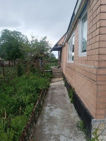 Продається житловий будинок в районі будинку пристарілих