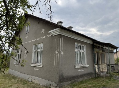 Продам цегляний будинкок