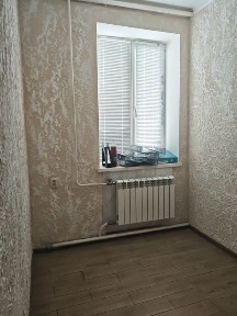 Офіс, окремий вхід