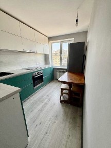 Продам 3к квартиру с ремонтом ж/м Солнечный