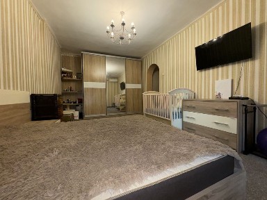 Продам квартиру с ремонтом, просп. Ивана Мазепы (низ)