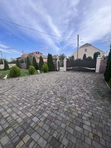 Продам сучасний будинок