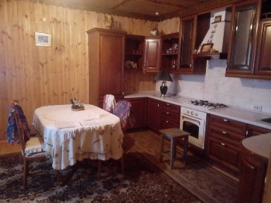 Продаж трех будинків Терешки