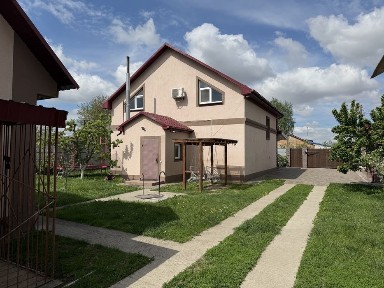 Продам чудовий будинок з ремонтом