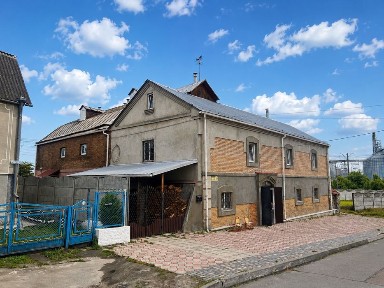Продається офісна будівля Здолбунів