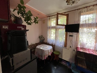 Продам маленький будинок, центр міста - ВАУЧЕР