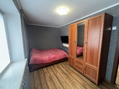 Продам 3к квартиру поряд з центром