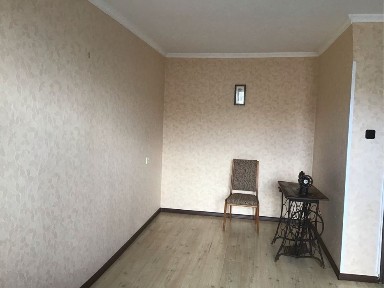 Продаж однокімнатноі квартири на площі 700 річчя