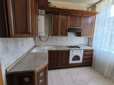 Аренда 3х комн. квартиру в Центре Канатная. Сталинка.