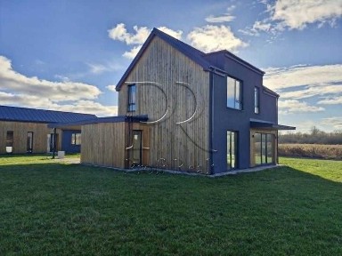 Продаж 4-кімнатної квартири 139 м², Італійський вулиця