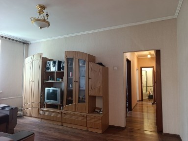Продам 3 кімнатну квартиру по вул. Соборна