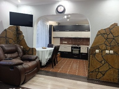Продам 3 кімнатну квартиру по вул. Захисників Маріуполя