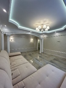 Продам простору 3к квартиру в затишному центрі міста