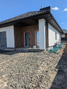 ПРОДАЖ Американки з розпочатим євроремонтом в с. Тарасове. Р-н вул. Квітневої.