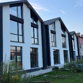 Продаж дворівневої квартири з просторою кухнею-вітальнею, вул. Стрийська