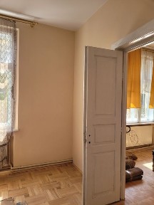 Оренда н/ особняка в Центрі міста біля гот. Надія, перший поверх