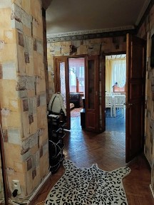 Продам 2-х комнатную квартиру на Писаржевского 11
